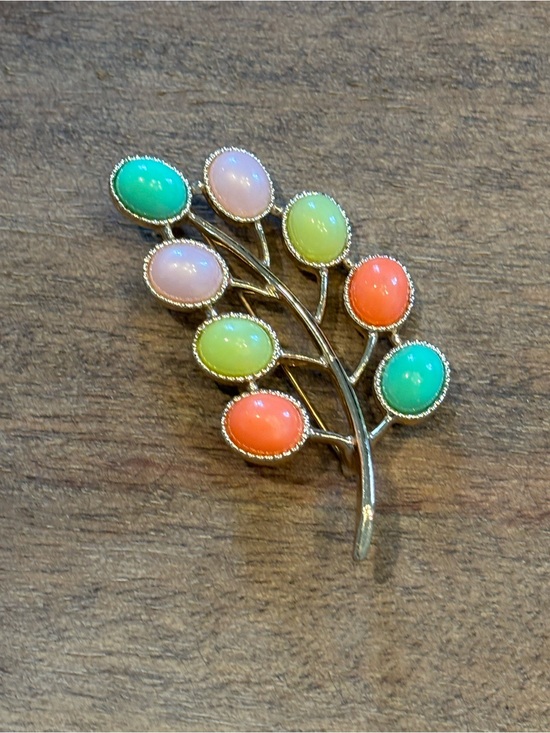 Sarah Coventry Jewelry - Vintage Sarah Coventry Pastel Cabochon Branch Brooch Gold Tone